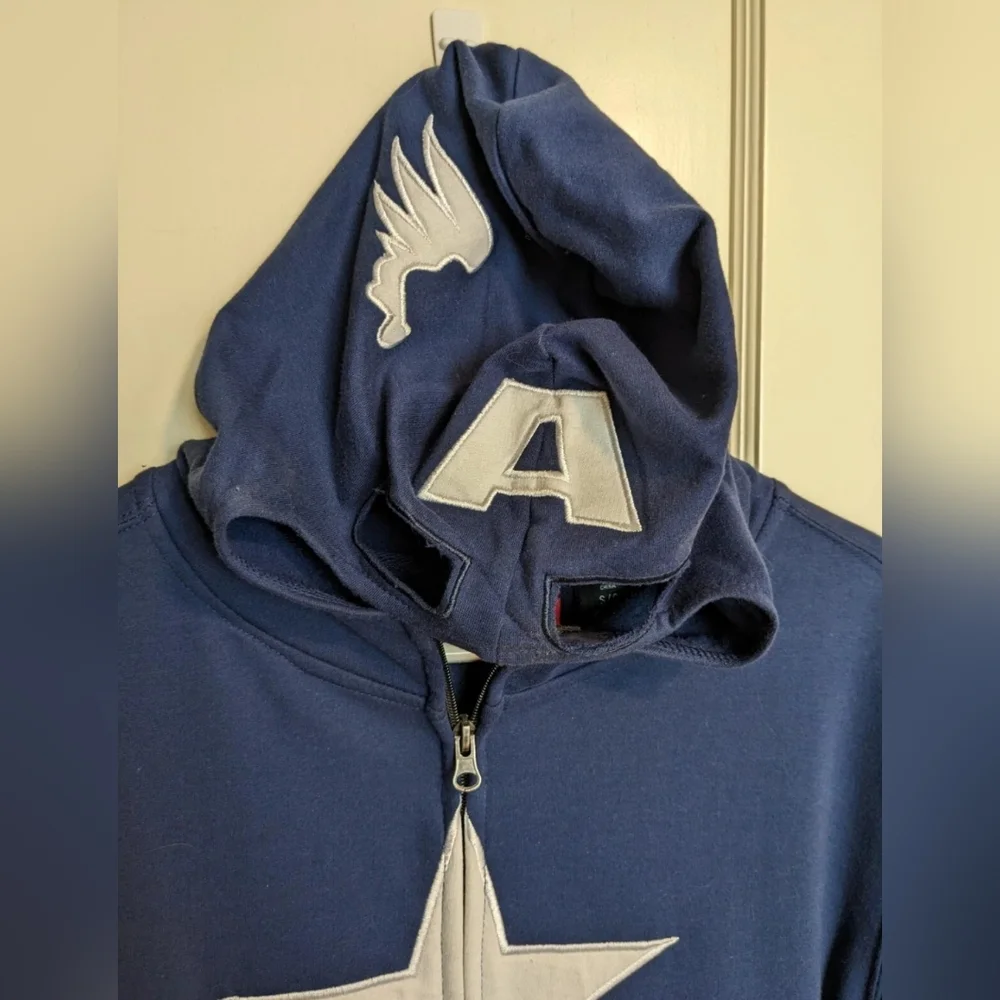 Captain America Zip-Up Hoodie With Mask - Picture 3 of 5